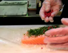 Descubre el auténtico sabor de la comida sueca con nuestro delicioso Gravlax