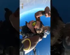 Descubre la emoción de experimentar el paracaidismo en Suecia: ¡Una aventura que no olvidarás!