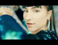 Descubre la increíble historia de Laleh y su impacto en la música moderna